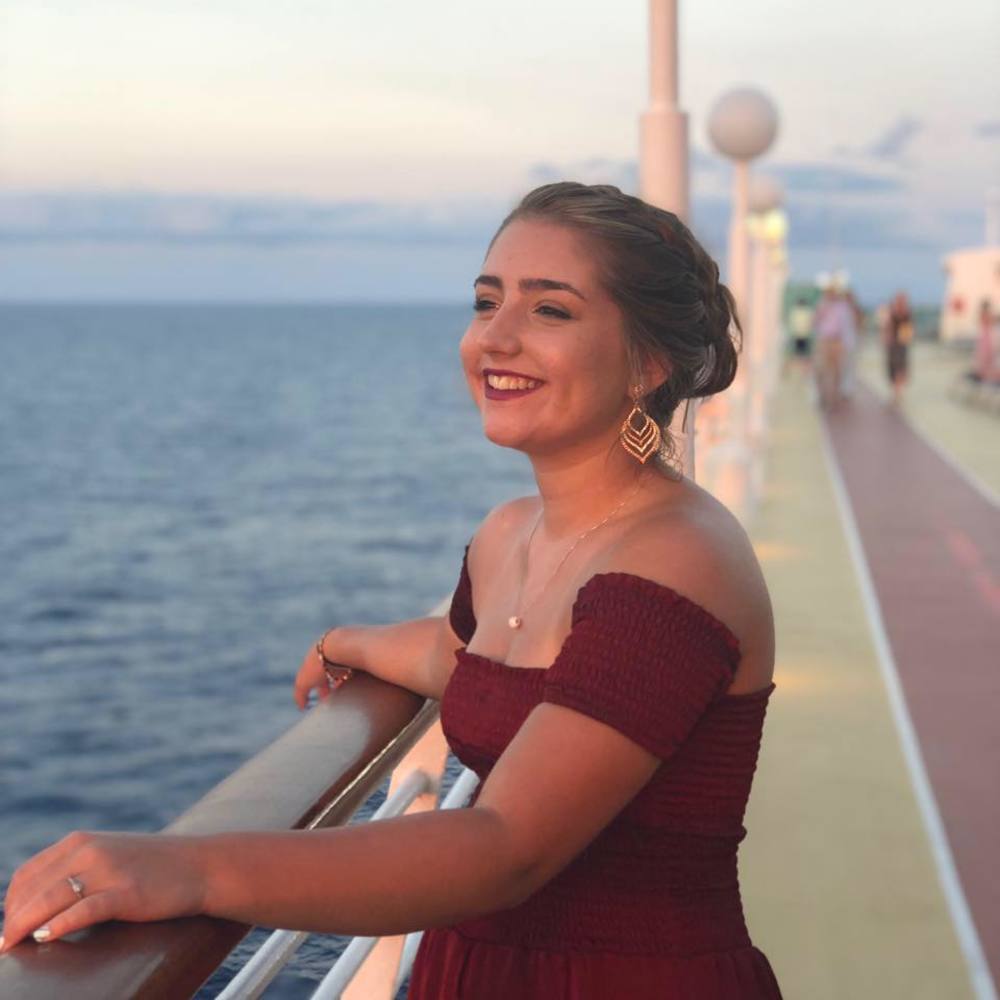 Meet your Posher, Gabriella